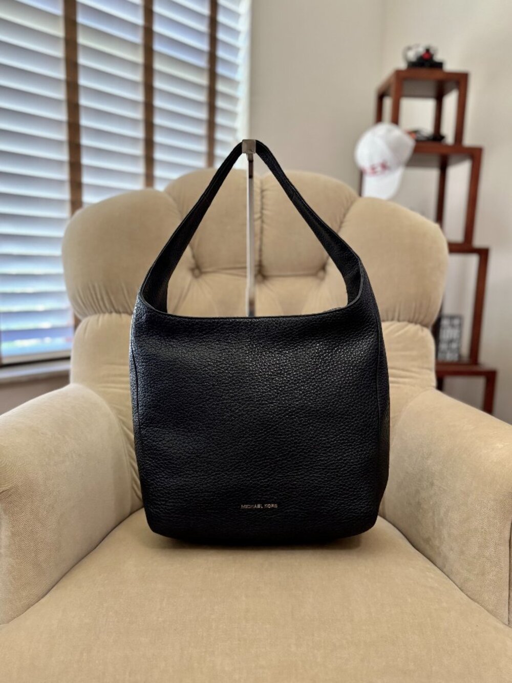 Auth MICHAEL KORS Iconic LENA Pebbled Leather Large Slouchy Hobo Bag